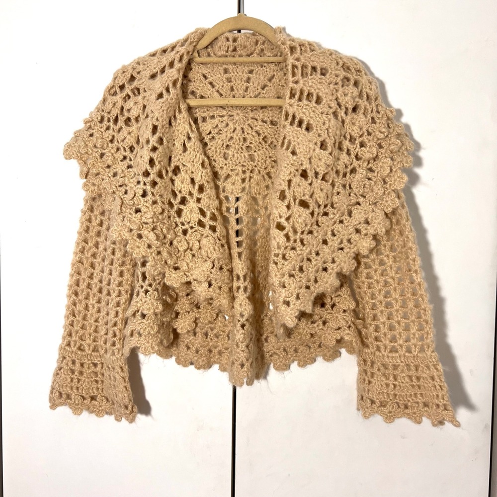 Crochet Open Knit Cardigan Shrug Beige Scalloped Bohemian Festival Cottagecore S